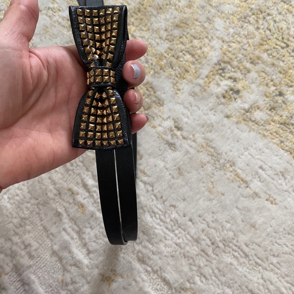 Now belt - Picture 1 of 2